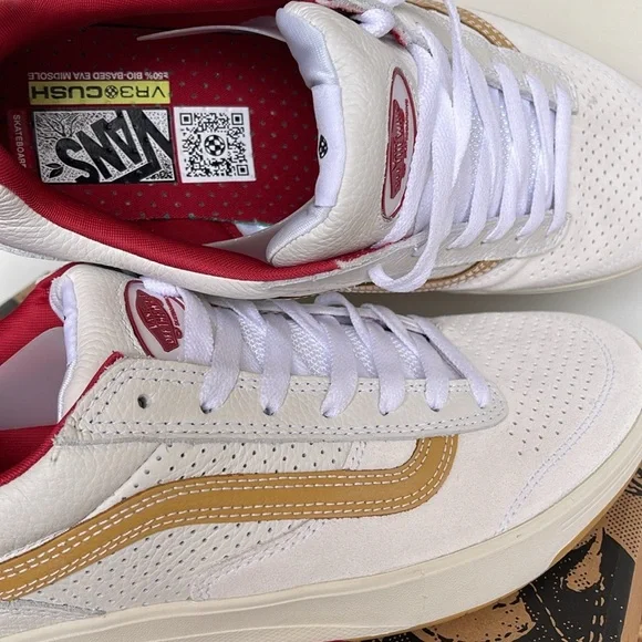 Vans WMNS Zahba Vintage Sport White Multi
VN0007QQJ5K
Sneakers - Picture 4 of 16